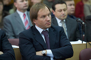 Депутаты утвердили Льва Кузнецова красноярским губернатором 