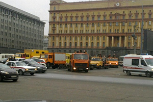 Серия взрывов произошла в московском метро, погибли более 20 человек