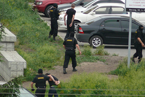 ОМОН задержал несколько человек в центре Новосибирска в преддверии Дня города