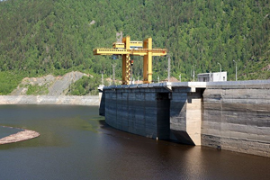 Пройден первый пик половодья на Саяно-Шушенской ГЭС