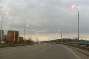 Светодиодные фонари появились на дороге из Новосибирска в «Толмачёво»