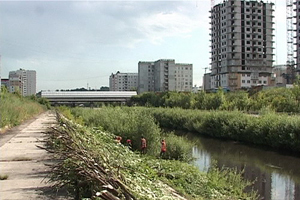 Прокурор требует от предприятий Новокузнецка перестать загрязнять реку