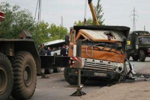 Водитель «КамАЗа», въехавшего в Омске в автобус с детьми, предстанет перед судом